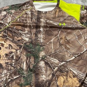 Under armour heat gear 2xl new without tags